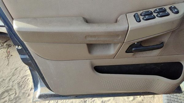 04-05 Ford Explorer Driver Left Front Door Trim Panel With Master Switch Tan Gp — photo 8