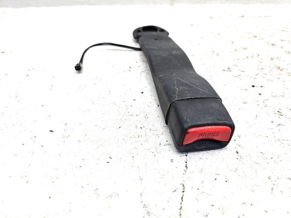 01-02 2500 Hd Driver Left Front Seat Belt Buckle Receiver Oem Graphite 12D — photo 10