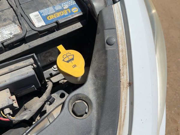 2013-2016 Dodge Dart Windshield Washer Fluid Reservoir With Pump Oem Wiper Tank — photo 1