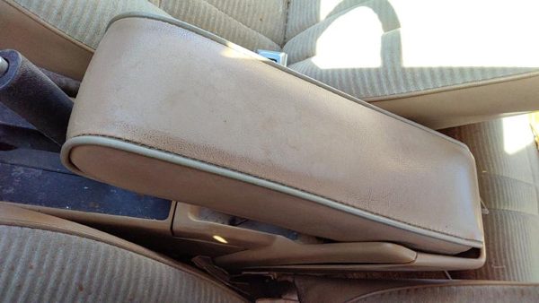 1984-1987 Ford Tempo Center Console Lid Only Oem Arm Rest Fold Down Tan — photo 1