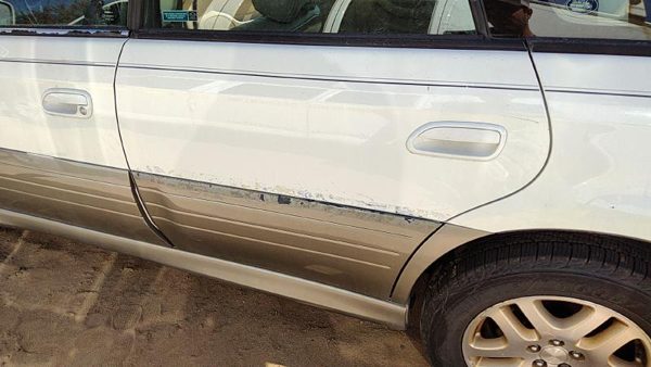 2000 Subaru Legacy Rear Door LH White 8Y3 — photo 2