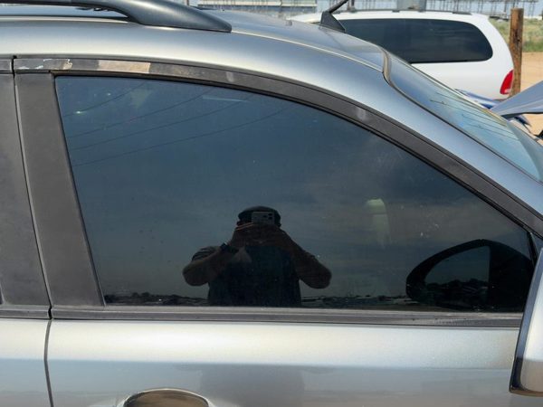 2003-2008 Infinity Fx45 Passenger Right Front Side Window Door Glass Oem — photo 3