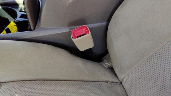 2007-2010 Nissan Altima Driver Left Front Seat Belt Buckle Receiver Oem Blond C — photo 1