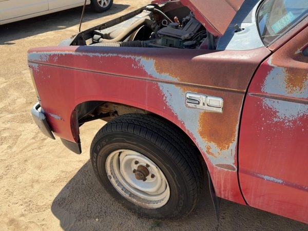 1982-1993 Chevy S10 Pickup Driver Left Front Fender Oem Red 15961503 — photo 1