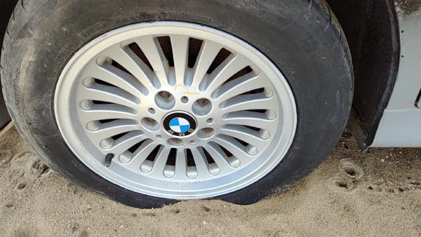 1998 2 Bmw 540i 16 Aluminum Wheel OEM Factory Rim 20 Slot #2 36111092209 — photo 1
