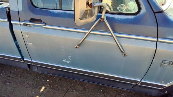 1982 Ford F150 Front Door RH Blue — photo 5