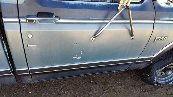 1982 Ford F150 Front Door RH Blue — photo 1