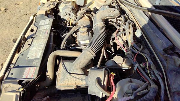 1984 Ford Tempo Complete Air Intake Cleaner Filter Box Housing With Tube 2.3L — photo 6