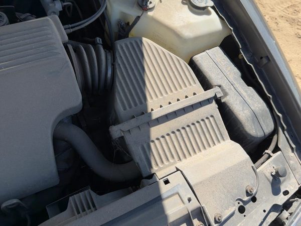 95-99 Bonneville Complete Air Intake Cleaner Filter Box Housing With Tube 3.8L — photo 3