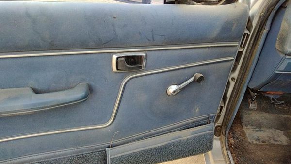 83-88 Ford Ranger Driver Left Front Door Trim Panel Manual Blue — photo 5