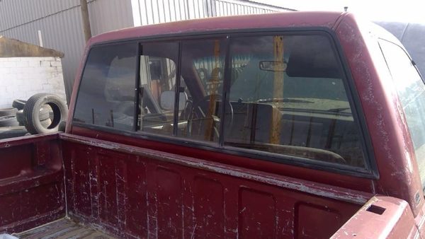 1988-2000 Gmc Sierra 2500 Sliding Back Glass Rear Window Oem 12340485 — photo 1