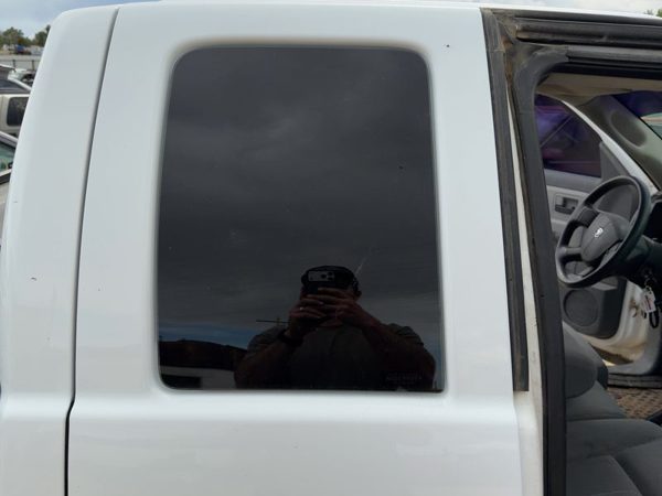 2005-2011 Dodge Dakota Passenger Right Rear Door Glass Window Back Quarter Oem — photo 1