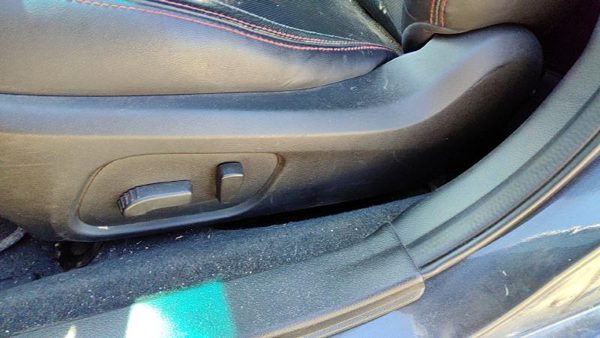 15-16 Subaru Wrx Driver Left Side Power Seat Switch With Trim Panel Cbl30 Carbon — photo 6
