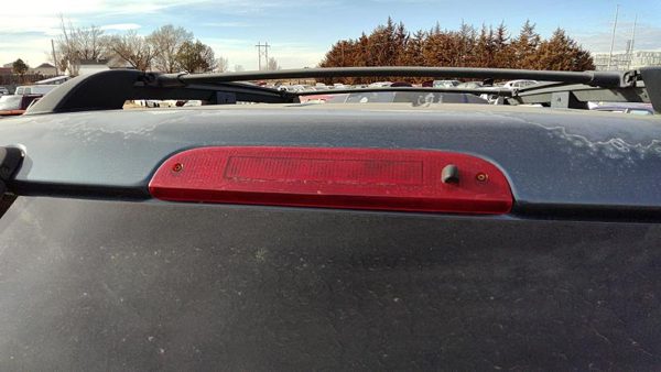 2002-2005 Ford Explorer Third Brake Light Middle Lamp Oem — photo 1