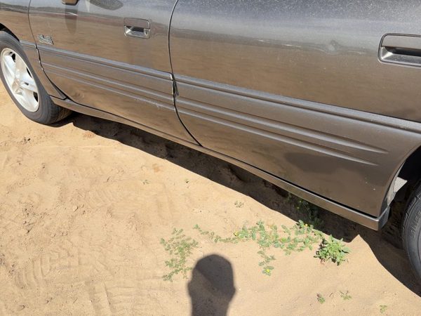 1996-1999 Pontiac Bonneville Driver Left Lower Rocker Panel Moulding Oem Gold — photo 1