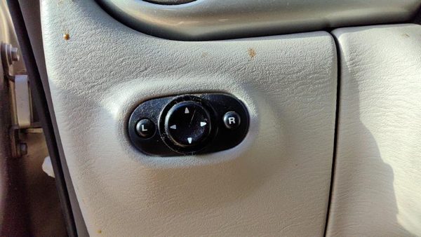 2002 Chrysler PT Cruiser Misc. Electrical Switch — photo 2