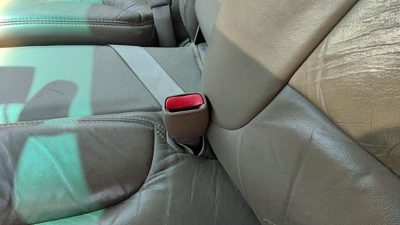 1997-1999 Buick Park Ave Driver Left Front Seat Belt Buckle Receiver Oem Tan