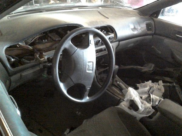 1997 Honda Accord Radiator Broken Tab Usable — photo 3