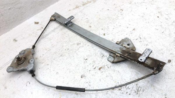 1986-1997 Nissan Hardbody Passenger Right Manual Window Regulator Oem 807003B300 — photo 2