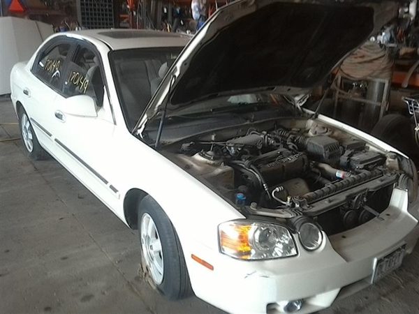 2003 Kia Optima — vehicle photo 1