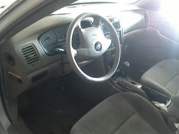 2003 Kia Optima — vehicle photo 8