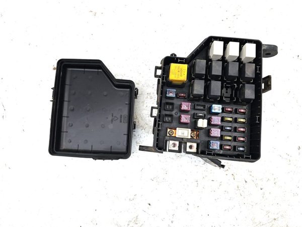 2001-2006 Hyundai Santa Fe Engine Fuse Box Power Distribution Panel 2.7L Oem — photo 18