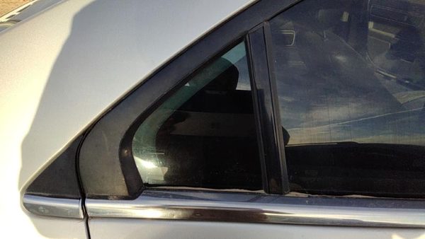 07-12 Lincoln Mkz Passenger Right Rear Vent Window Back Door Glass With Frame — photo 1
