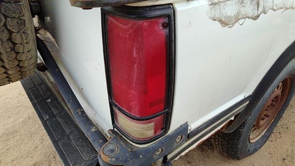 1983-1994 Chevy S10 Blazer Passenger Right Tail Light Brake Lamp Oem Rear — photo 1