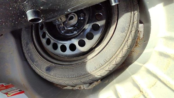 1985-1996 Buick Park Ave Ultra 15 Compact Spare Mini Donut Wheel Tire Oem — photo 2