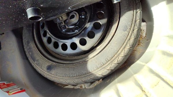 1985-1996 Buick Park Ave Ultra 15 Compact Spare Mini Donut Wheel Tire Oem — photo 1