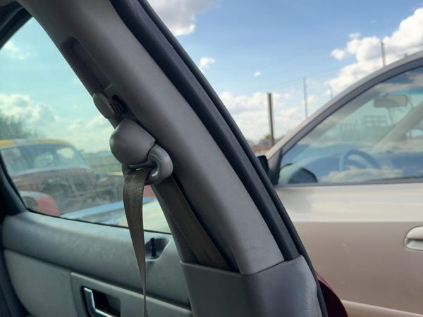 2000-2007 Ford Taurus Driver Left B-Pillar Trim Panel Oem — photo 4