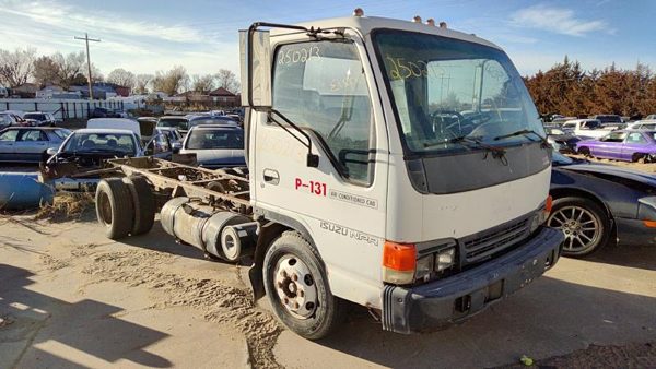 1996 Isuzu Npr — vehicle photo 1