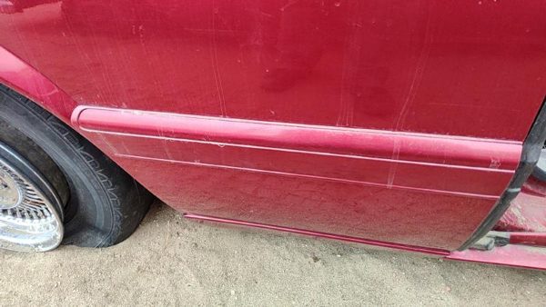 95-02 Eldorado Passenger Right Rear Moulding On Quarter Panel Crimson Red 86U — photo 4