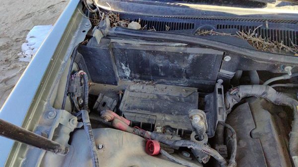 2005-2007 Cadillac Sts Complete Battery Box Mount Tray With Hold Down Oem 4.6L — photo 2