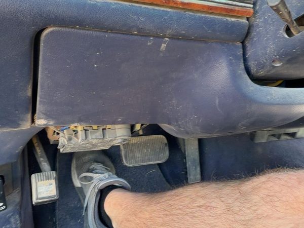94 Lincoln Town Car Lower Dash Under Column Knee Bolster Trim Panel Oem Blue Dp — photo 4