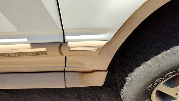 91-94 Ford Explorer Passenger Right Moulding From Fender Oem Trim Strip White — photo 1