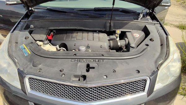 09-17 Chevy Traverse Top Plastic Cover Above Radiator Support Upper Sight Shield — photo 1