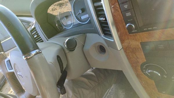 2008 Jeep Grand Cherokee Steering Column Assembly Oem 05057801Ac — photo 2