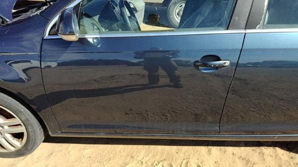 2006 Volkswagen Jetta Front Door LH Blue — photo 1