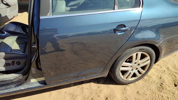 2006 Volkswagen Jetta Rear Door LH Blue — photo 1