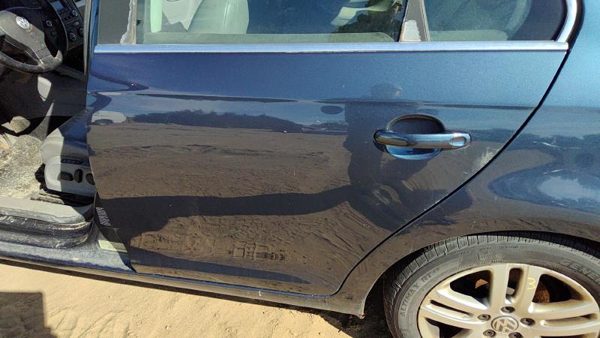 2006 Volkswagen Jetta Rear Door LH Blue — photo 4
