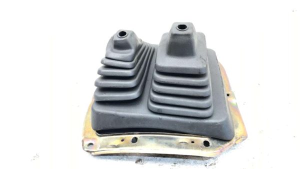 95-97 Nissan Pickup Hardbody Shifter Boot Assembly Oem 4X4 Mt — photo 5