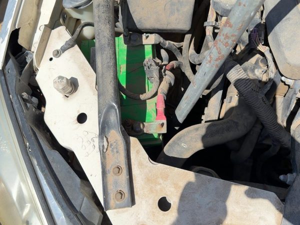 00-07 Monte Carlo Complete Battery Box Mount Tray With Hold Down Oem 3.5L 3.9L — photo 1