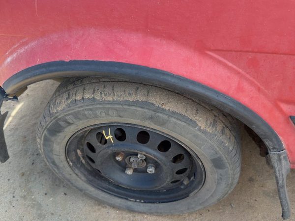 1987-1988 Toyota FX Driver Left Front Wheel Flare Moulding OEM Fender — photo 1
