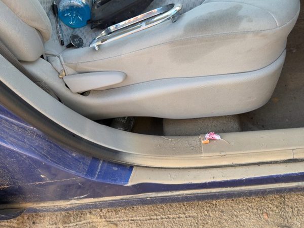 2006 Chevy Hhr Passenger Right Side Seat Trim Panel Oem Gray 14B — photo 1