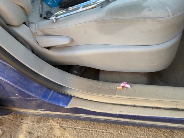 2006 Chevy Hhr Passenger Right Side Seat Trim Panel Oem Gray 14B — photo 3