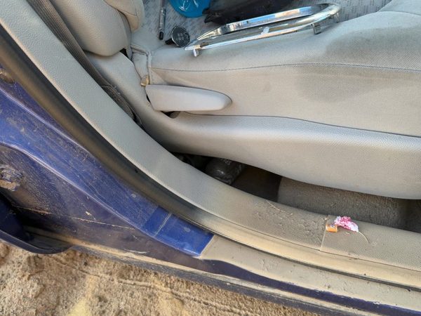 2006 Chevy Hhr Passenger Right Side Seat Trim Panel Oem Gray 14B — photo 5