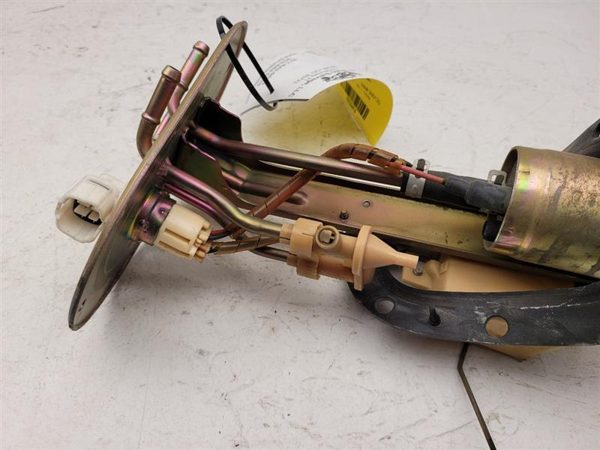 1998 Free Shipping + Fuel Pump Assembly With Sending Unit OEM 2.5L Fits 97-98 — photo 2