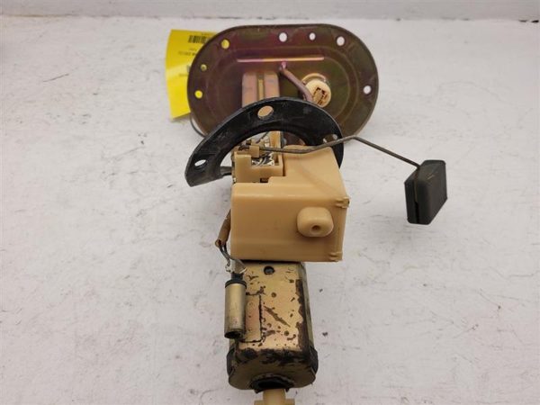 1998 Free Shipping + Fuel Pump Assembly With Sending Unit OEM 2.5L Fits 97-98 — photo 5