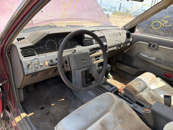 1987 Nissan Maxima — vehicle photo 5